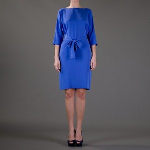 Add ivory accessories for the perfect race day outfit