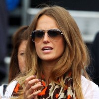Andy Murray's girlfriend does Wimbledon style to perfection