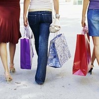 Women 'spend more on clothes at their most fertile' 